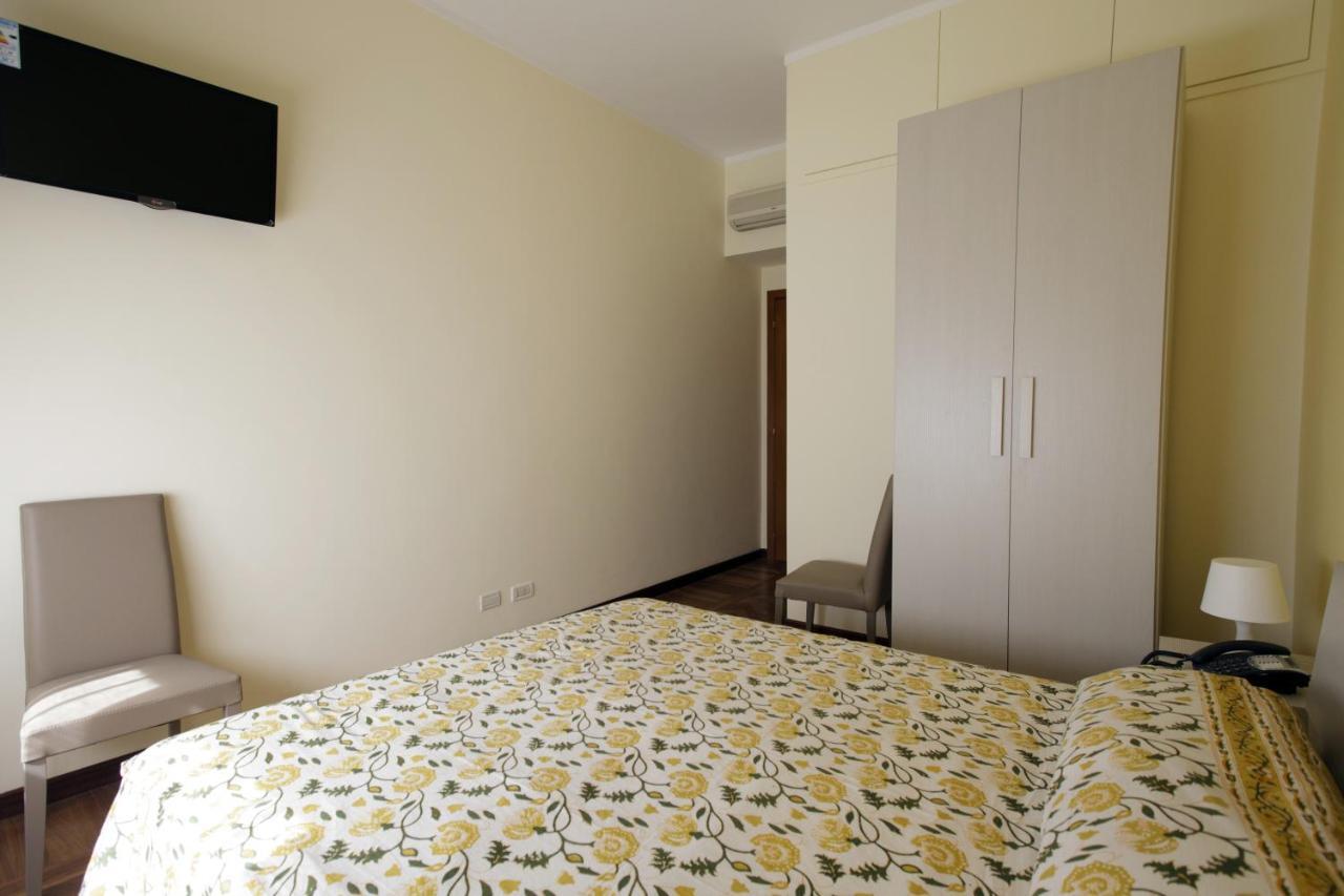 Italy Inn Генуя Номер фото